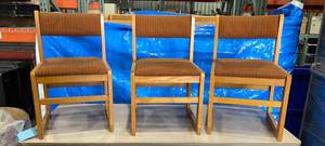 lot 3088 image: Waiting Room Chairs
