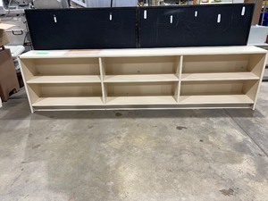 lot 3103 image: Storage Shelf