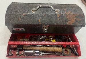 lot 44 image: Tool Box with Tools