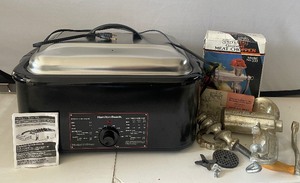 lot 45 image: New in Box Hamilton Beach Roaster