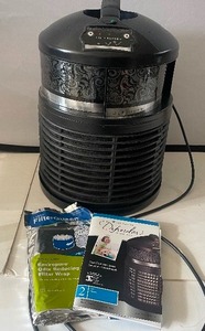lot 47 image: Filter Queen Defender  Air Cleaner Air Purifier with filters