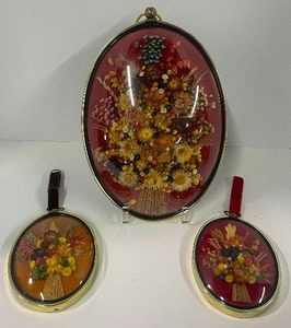 lot 70 image: Vintage Domed Convex Framed Dried Floral Straw Flowers Artwork Set of 3