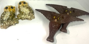 lot 80 image: Unique Vintage Owl Decor