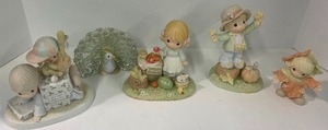 lot 84 image: Lot of Precious Moments Peacock, Autumn