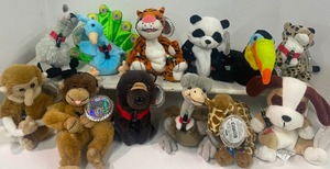 lot 128 image: Lot 2 of 2 Beanie Plush Coca Cola International Collections