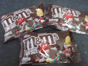 lot 584 image: 3- 10.53 oz M&Ms Fun Size...