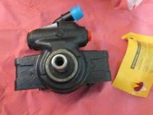 lot 4 image: Car Quest Remanufactured Power Stee...