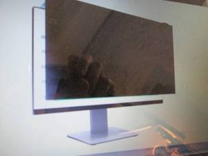 lot 144 image: 3M Privacy Filter for 27in Full Scr...