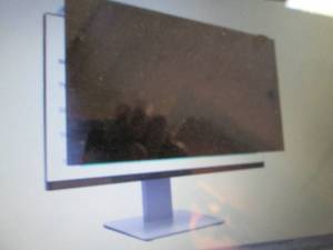 lot 145 image: 3M Privacy Filter for 27in Full Scr...
