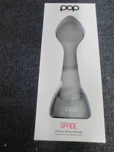 lot 176 image: Pop Sonic Spade Cleansing & Exfolia...
