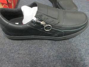 lot 202 image: 7 pr Billy Mens Laceless Oxford Si...