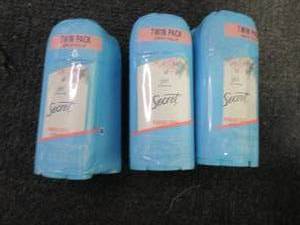 lot 204 image: 3- 2pks Secret Powder Fresh...