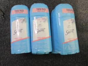 lot 206 image: 3- 2pks Secret Powder Fresh...