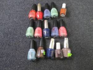lot 238 image: 15 Assorted Nail Polish...