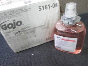 lot 266 image: GoJo Hand Soap, Foam, FMX-12 Cartri...