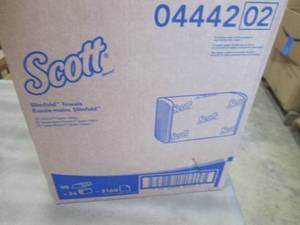 lot 314 image: Kimberly-Clark 04442 Slimfold Paper...