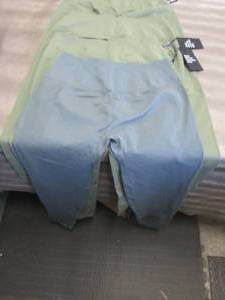 lot 365 image: 4- NWT Gym Wolf XL High Waist Scrun...