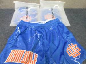lot 370 image: 3 Pair Mens Medium Gym Wolf Athlet...