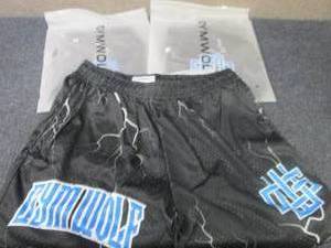 lot 379 image: 3 Pair Mens Small Gym Wolf Athleti...