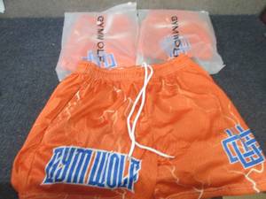 lot 381 image: 3 Pair Mens Small Gym Wolf Athleti...