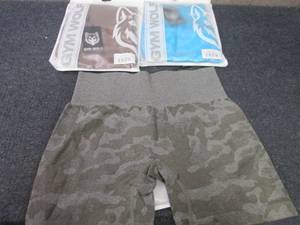 lot 386 image: 3 Pair Ladies Large Contour Camo Sh...