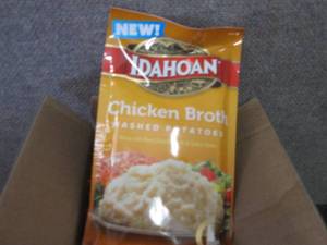 lot 451 image: 12-4 oz Idahoan Chicken Broth Mashe...