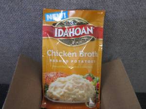 lot 458 image: 12-4 oz Idahoan Chicken Broth Mashe...