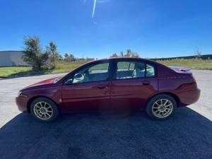 2005 Saturn ION 3