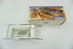 lot 16 image: French fry maker