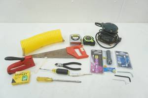 lot 58 image: Tool lot with hand sander and more