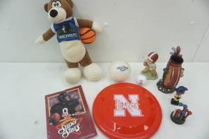 lot 110 image: Minnesota sports memorabilia, Timberwolves, 1986 Football superstars and other