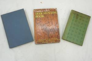 lot 158 image: Hunting books, one is 1st edition, 59 to 70s years