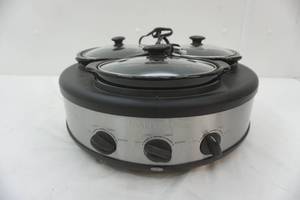 lot 194 image: Farberware heated serving station