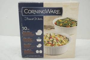 lot 233 image: Corning Ware Dish Set
