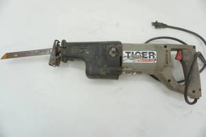 lot 250 image: Tiger reciprocating saw