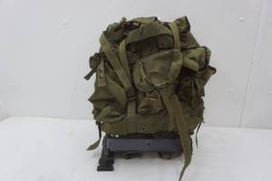 lot 253 image: US Army Alice Pack
