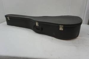 lot 255 image: Rogue Guitar