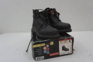 lot 257 image: Brahma boots