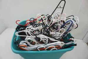 lot 290 image: plastic clothes hangers
