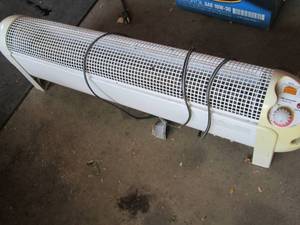 Lakewood baseboard style electric s...