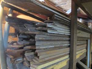 Large assortment of vintage to mode...