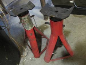 Set of jack stands...