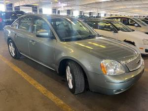 2007 Ford Five Hundred SEL..LOW MILES