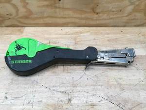 lot 105 image: Stinger Staple Gun