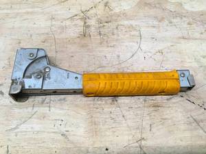 lot 106 image: Used Staple Gun
