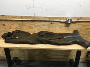 lot 125 image: Classic Series II Neoprene Lug Sole Waders with 3M Thinsulate