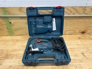 lot 21 image: BOSCH JS365 6.5 Amp Corded Variable Speed Top-Handle Jig Saw Kit with Carrying Case