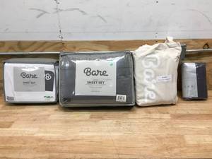 lot 200 image: 3 King Size Bed Sheet Sets And 1 King Flat Sheet