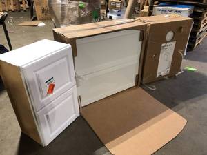 lot 40 image: Lot of Assorted Cabinets Various Models and Conditions   Customer Returns See Pictures