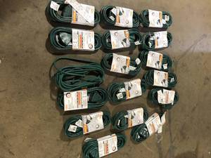 Lot of HDX 25 ft Indooroutdoor Multi outlet extensions customer returns see pictures